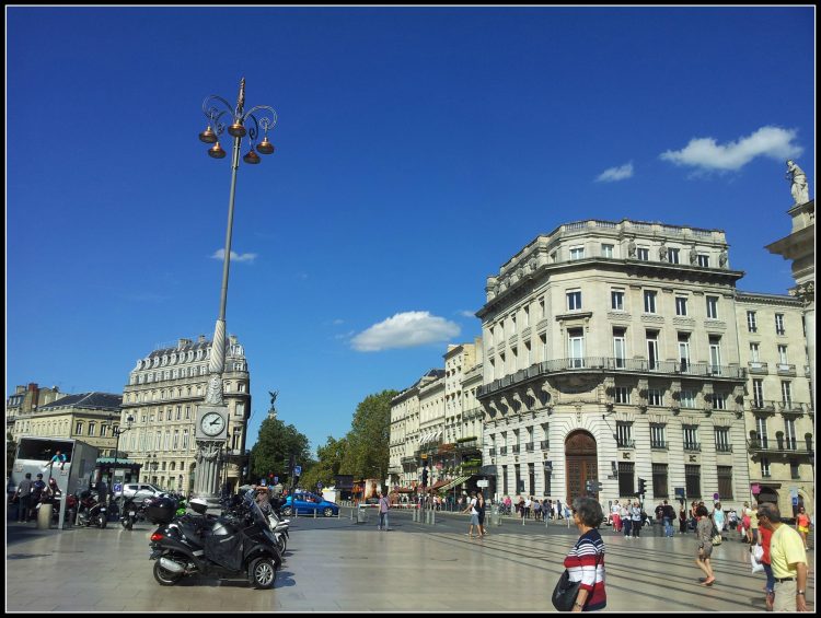 Visit of the city Bordeaux