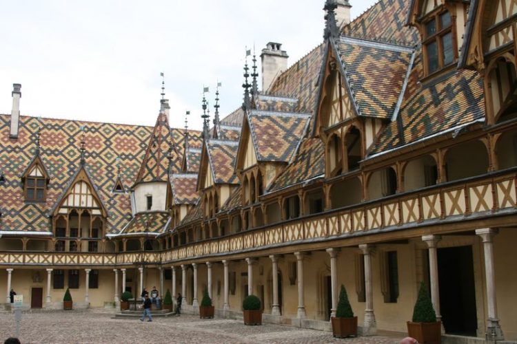 Bauwerke des Südburgunds